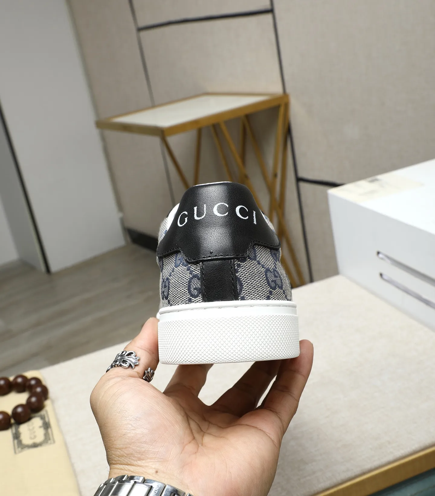 Men's shoes💰420 GUCCI🔍🔍latest spring style On sale at the same time at the counter, original calfskin imported from Italy, genuine leather lining, (high-end, luxury, and class) exquisite workmanship, soles: original soles specially provided by the original factory, ⚠Exclusive double-layer movable molded soles are super comfortable⚠, real photos🎬The real ones are better🔍🔍"High quality·Follow the order" code number 38-44